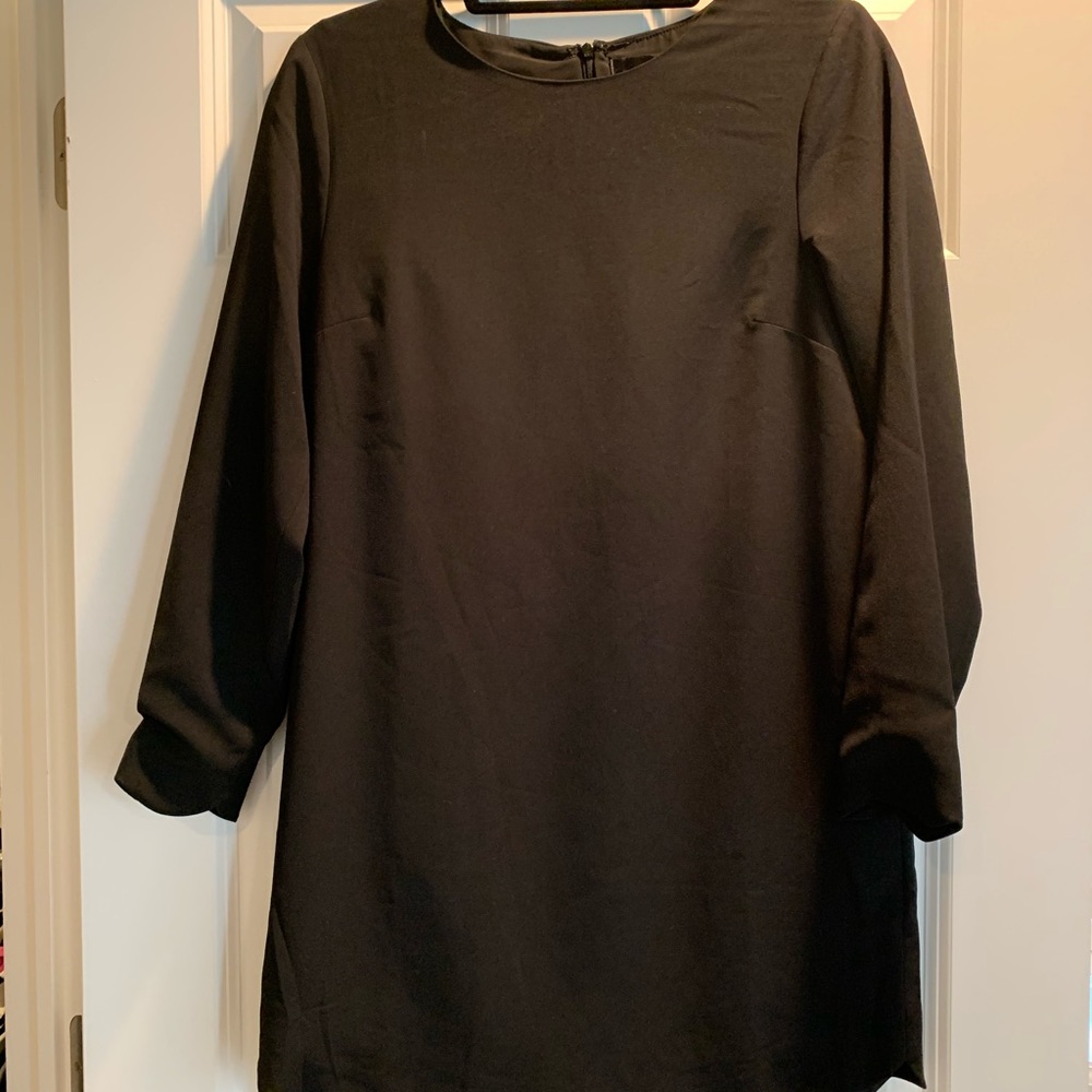 Black long sleeve dress